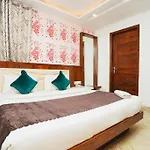Hotel Kabir Palace Near Connaught Place